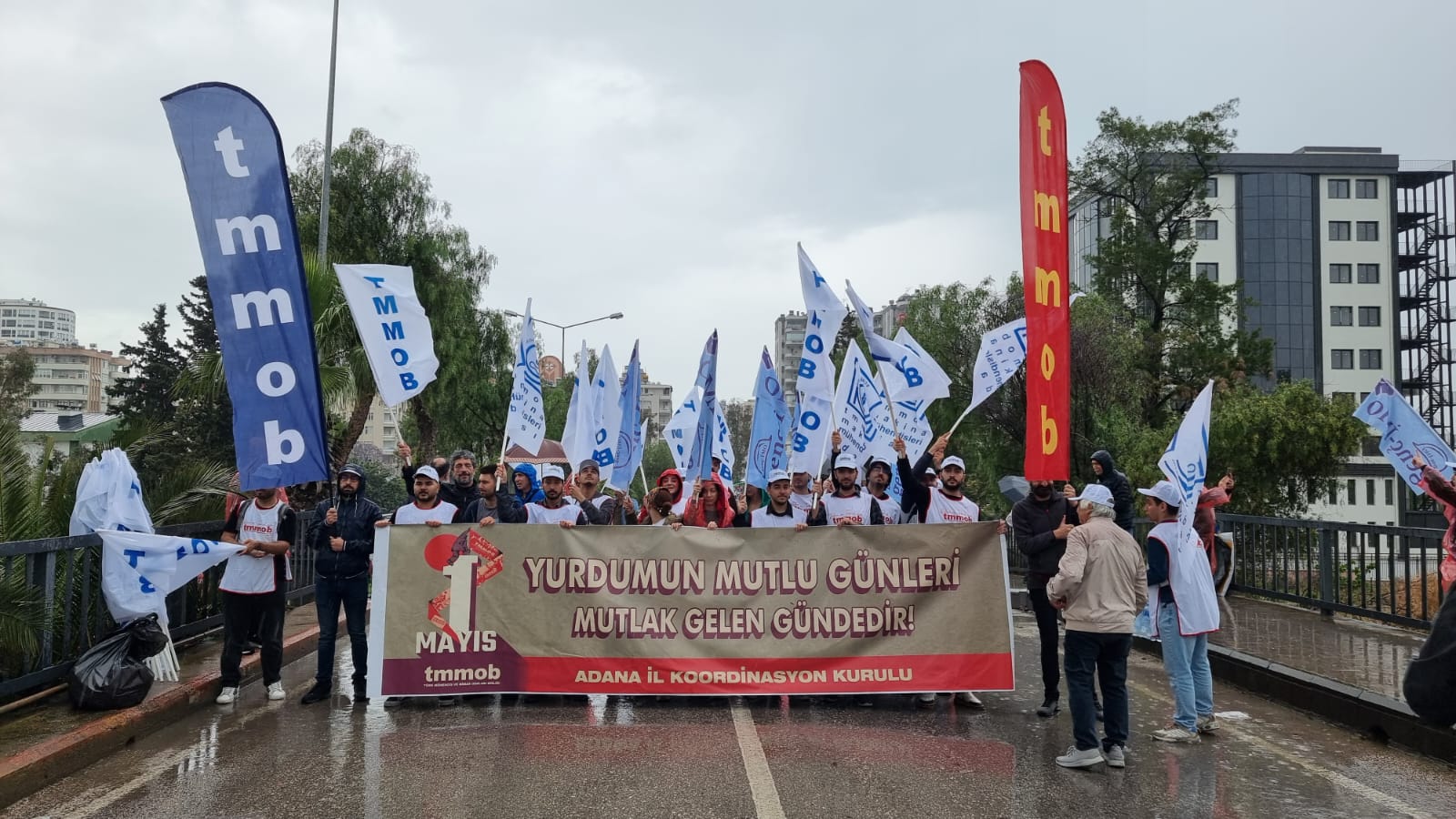 TMMOB MADEN MÜHENDİSLERİ ODASI ADANA ŞUBESİ OLARAK  1 MAYIS ‘TA ALANLARDAYDIK