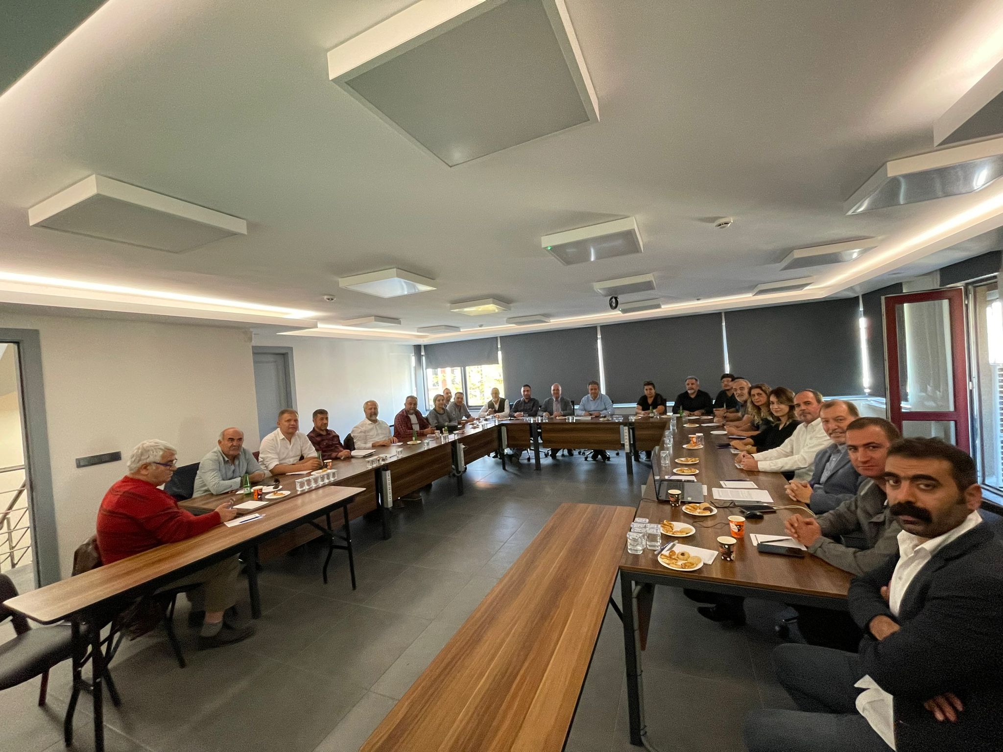 MERKEZ ve ŞUBELER TOPLANTISI YAPILDI.