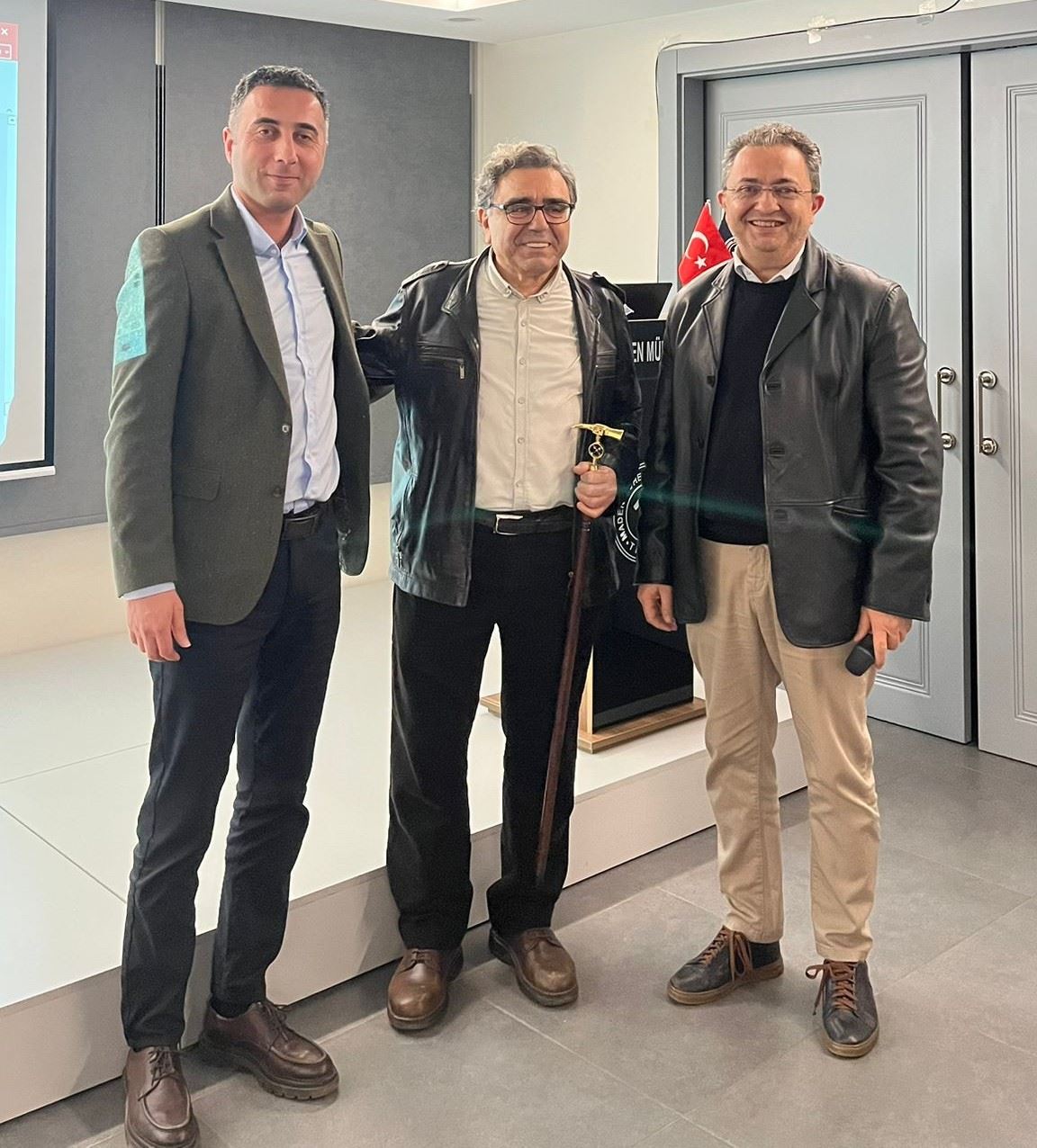 “GÜNCEL SÖYLEŞİLER” SERİMİZİN 6’NCISI, PROF. DR. OĞUZ OYAN’IN DEĞERLİ KATILIMI VE SUNUMLARIYLA 25 ARALIK 2025 TARİHİNDE GERÇEKLEŞTİRİLMİŞTİR.