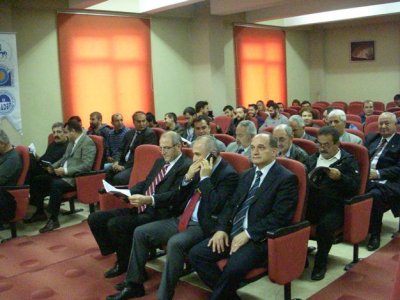 DEÜ MADEN MÜHENDİSLİĞİ BÖLÜMÜ KONFERANS SALONUNDA 4 ARALIK MADENCİLER GÜNÜ KUTLANDI. (4.12.2014)