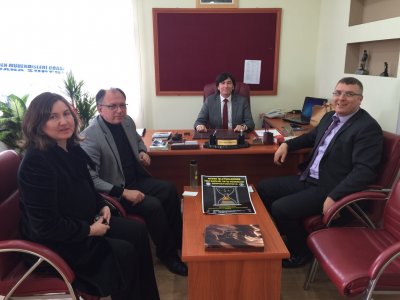 ÇUKUROVA ÜNİVERSİTESİ MÜHENDİSLİK MİMARLIK FAKÜLTESİ  MADEN MÜHENDİSLİĞİ BÖLÜMÜ BAŞKANLIĞINA ATANAN PROF. DR AHMET MAHMUT KILIÇ HOCAMIZI ZİYARET(13/01/2015)