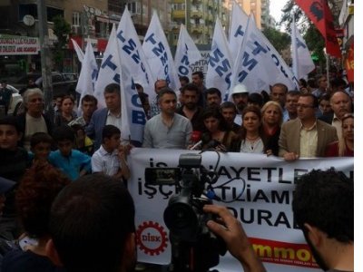 DİYARBAKIR TMMOB, DİSK, KESK VE TBB BİLEŞENLERİNDEN BASIN AÇIKLAMASI(13.05.2015)