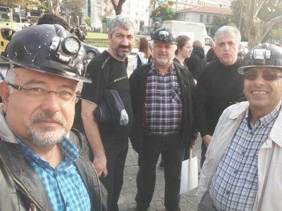 Kadıköy`de sessiz oturma eylemi düzenlendi.