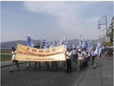 EMEK VE DEMOKRASİ MİTİNGİNDE ONBİNLER  " 12 EYLÜL DÜZENİNE SON " DEDİ 13.09.2008