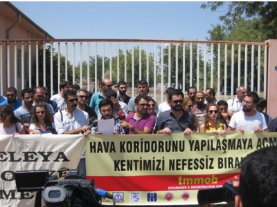 BASINA VE KAMUOYUNA