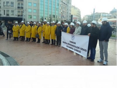 Dünya Madenciler Gününde Taksim Cumhuriyet Anıtına Çelenk Bırakıldı