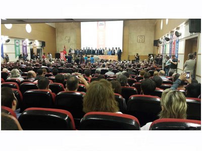 KİMYA MÜHENDİSLERİ ODASI YÖNETİM KURULU`NUN YANINDAYIZ.