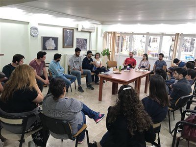 DEÜ MADEN MÜHENDİSLİĞİ BÖLÜMÜ GENÇ MADENCİ ÖĞRENCİLERİ ŞUBEMİZDE TOPLANTI DÜZENLEDİ.(07.10.2017)