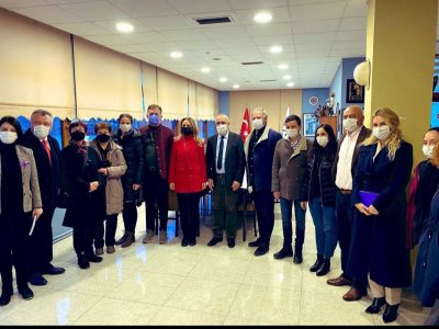 Cumhuriyet Halk Partisi Kadın Kolları Genel Başkan`ı sayın Aylin NAZLIAKA Şubemizi Ziyaret Etti 