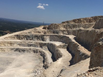 KADIN KOMİSYONUMUZ KARAİSALI `DA ÇALIŞAN ÜYEMİZ ÜLFET KEÇİOĞLU `NU ZİYARET ETTİ (25.04.2018)
