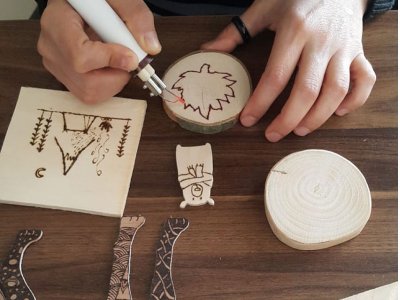 KADIN ÇALIŞMA GRUBU AHŞAP YAKMA ATÖLYESİ