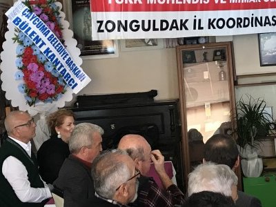 YEREL YÖNETİMLER VE KENTSEL ÖRGÜTLENME KONULU PANEL DÜZENLENDİ.