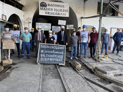 ODA BAŞKANIMIZ AYHAN YÜKSEL VE ADANA ŞUBE BAŞKANIMIZ MEHMET YILMAZ
ERMENEKDE HAKLARI İÇİN DİRENEN ÜYEMİZ EMEL TUNÇDEMİR İLE MADEN EMEKÇİLERİNE DESTEK
OLMAK AMACIYLA ZİYARET ETTİLER.(23.09.2020)