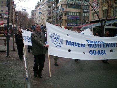 Maden Mühendisleri Odası Tekel İşçilerinin Yanında.