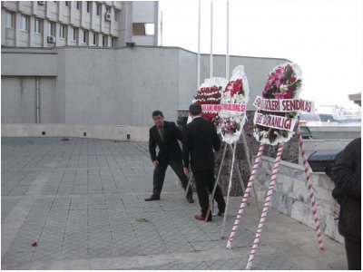 4 Aralık Dünya Madenciler Günü Çelenk Koyma Töreni Düzenlendi