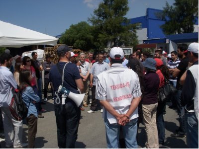 TMMOB İKK, DİRENİŞTEKİ İŞÇİLERİ ZİYARET ETTİ
(26.05.2012)