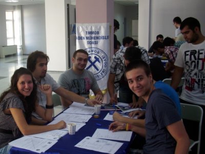 DEÜ Maden Mühendisliği Bölümünü 2012 yılında Kazanan Öğrenciler ile Kayıtlar Sırasında Biraraya Geldik.(05-06.09.2012)