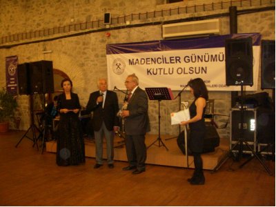 4 Aralık Dünya Madenciler Günü İzmir`de Kutlandı.