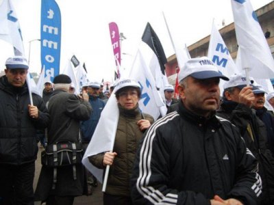 “EMEĞE SAYGI” İÇİN MEYDANLARDAYDIK