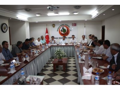 ADANA ORMAN BÖLGE MÜDÜRLÜĞÜ’NDE
BÖLGE MADENCİLERİ İLE TOPLANTI YAPILDI. (03/05/2013)
