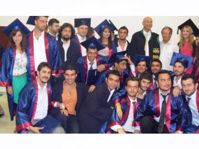 ÇUKUROVA ÜNİVERSİTESİ MÜH. MİM FAKÜLTESİ MEZUNİYET TÖRENİNE KATILIM (15/06/2013)