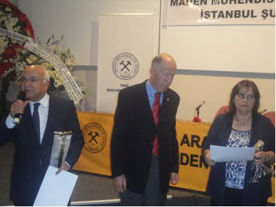 Mesleğinde 40.-50.-60. ve 70. yılını dolduran meslektaşlarımız için ödül töreni yapıldı.