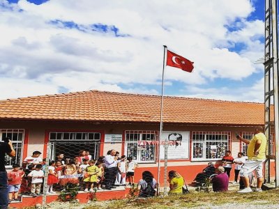 KÜTÜPHANE VE SANAT EVİ AÇILIŞINA KATILDIK
