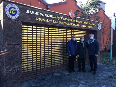 103 MADEN EMEKÇİMİZİ KAYBETTİĞİMİZ 1983 ARMUTÇUK FACİASI ANMA TÖRENİNE KATILIM SAĞLADIK